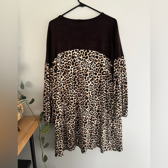 Brown leopard print tunic (2x) - Picture 2 of 4